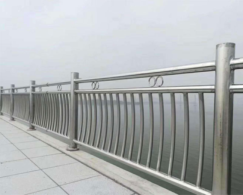 不銹鋼橋梁欄桿實拍