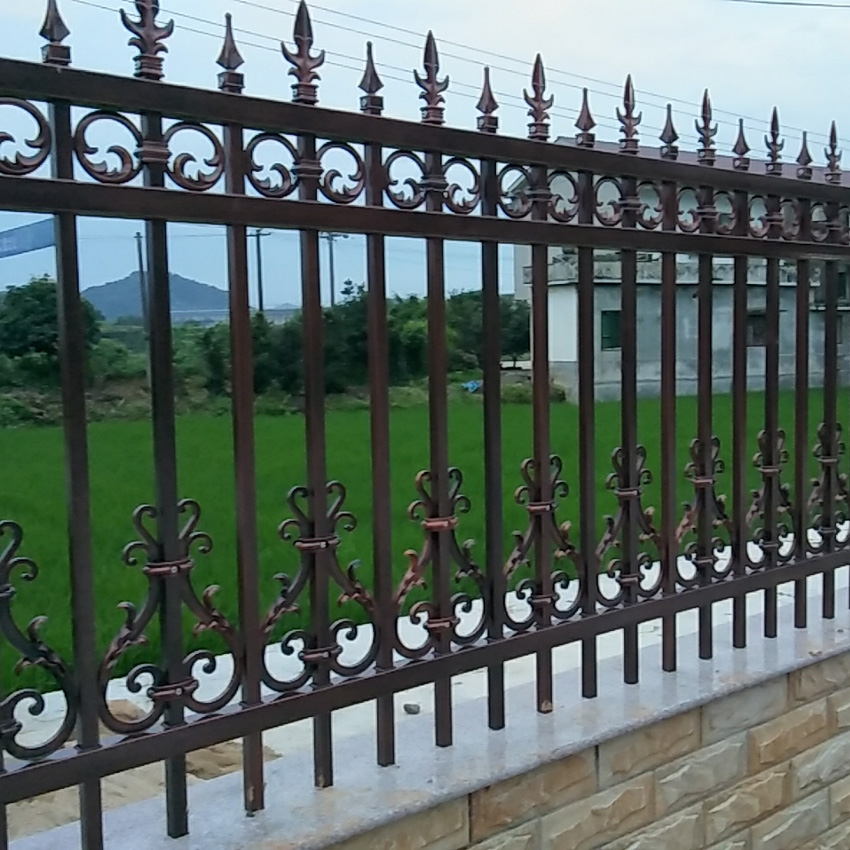 農(nóng)村別墅鋅鋼圍欄護欄真實案例