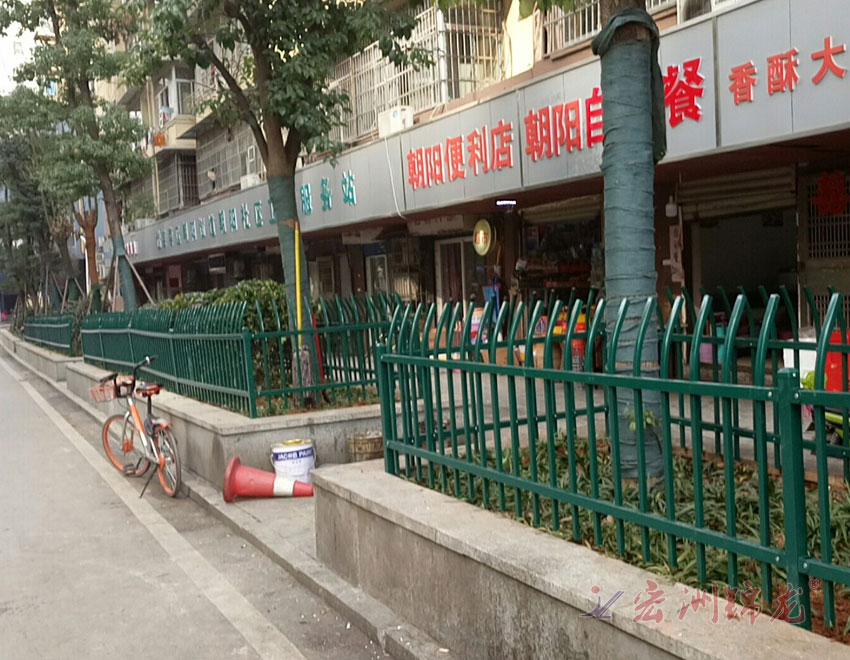 湖南城市道路綠化帶鋅鋼護欄圍欄生產(chǎn)廠家