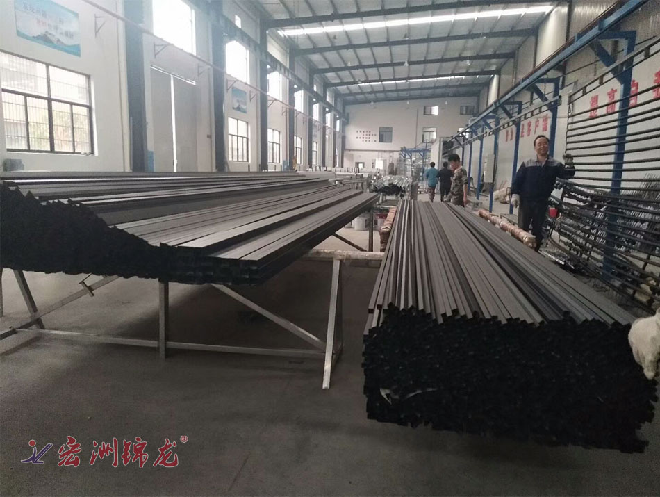 湖南省大型護(hù)欄生產(chǎn)廠家