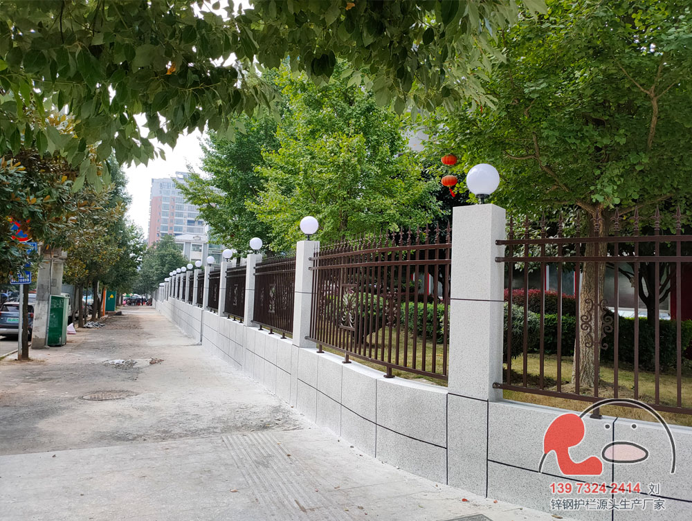 衡陽(yáng)祁東稅務(wù)局鋅鋼圍墻護(hù)欄