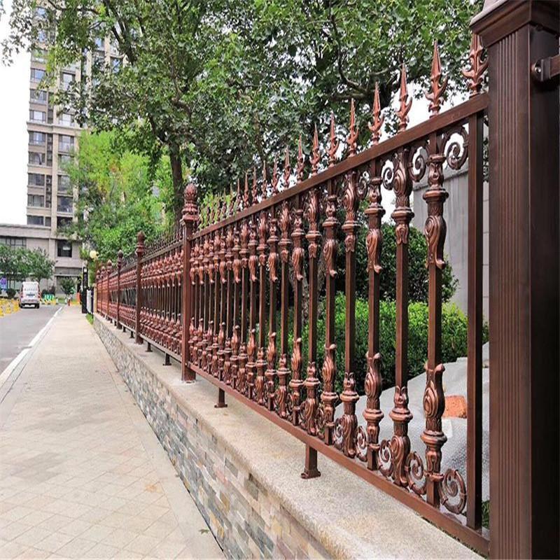 鋁藝護(hù)欄材料哪里能買的到